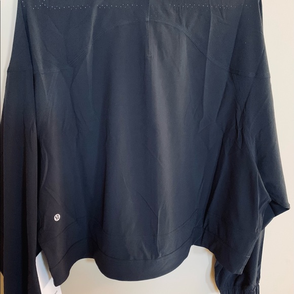 ⭐️Lululemon In Depth Jacket - Picture 5 of 6